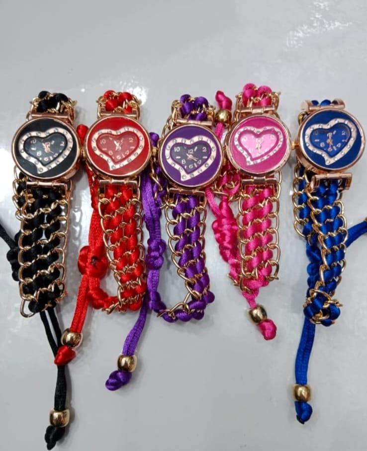 Women's Classic Analogue Bracelet Watch